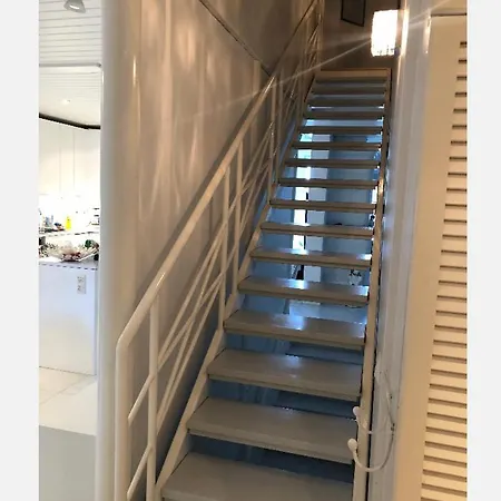 Apartamento Pieni Huone 1 Km Jokirannasta