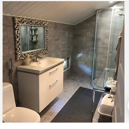 Apartamento Pieni Huone 1 Km Jokirannasta *