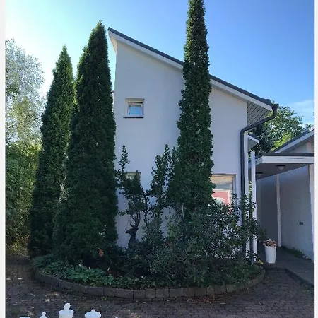 Apartment Pieni Huone 1 Km Jokirannasta Turku